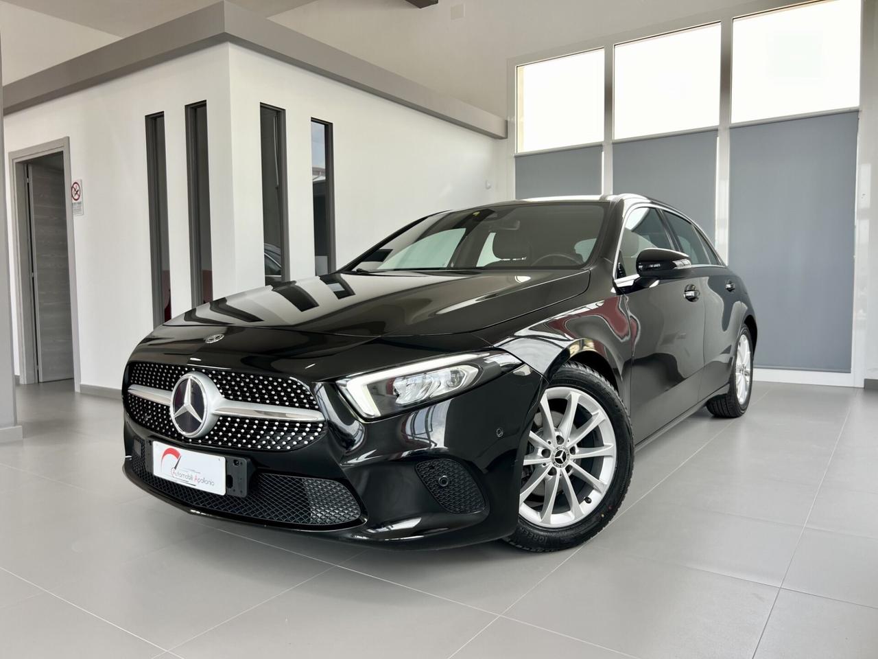 MERCEDES-BENZ A 180 d Aut. Business Extra - 2020