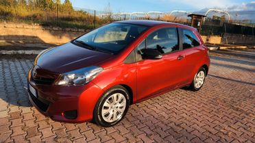 Toyota Yaris 1.4 D-4D 3 porte Lounge