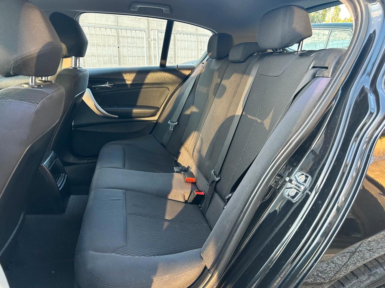 Bmw 116 116d 5p. Efficient Dynamics Urban