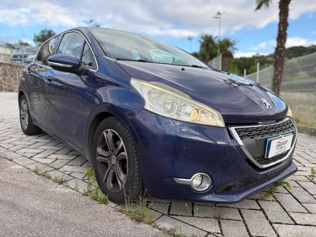 PEUGEOT 208 1.4 8V HDi 68CV 5p. Allure