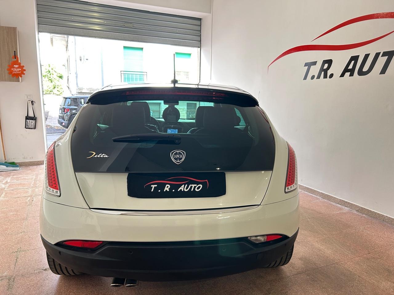 Lancia Delta 1.9 MJT Twinturbo platinum
