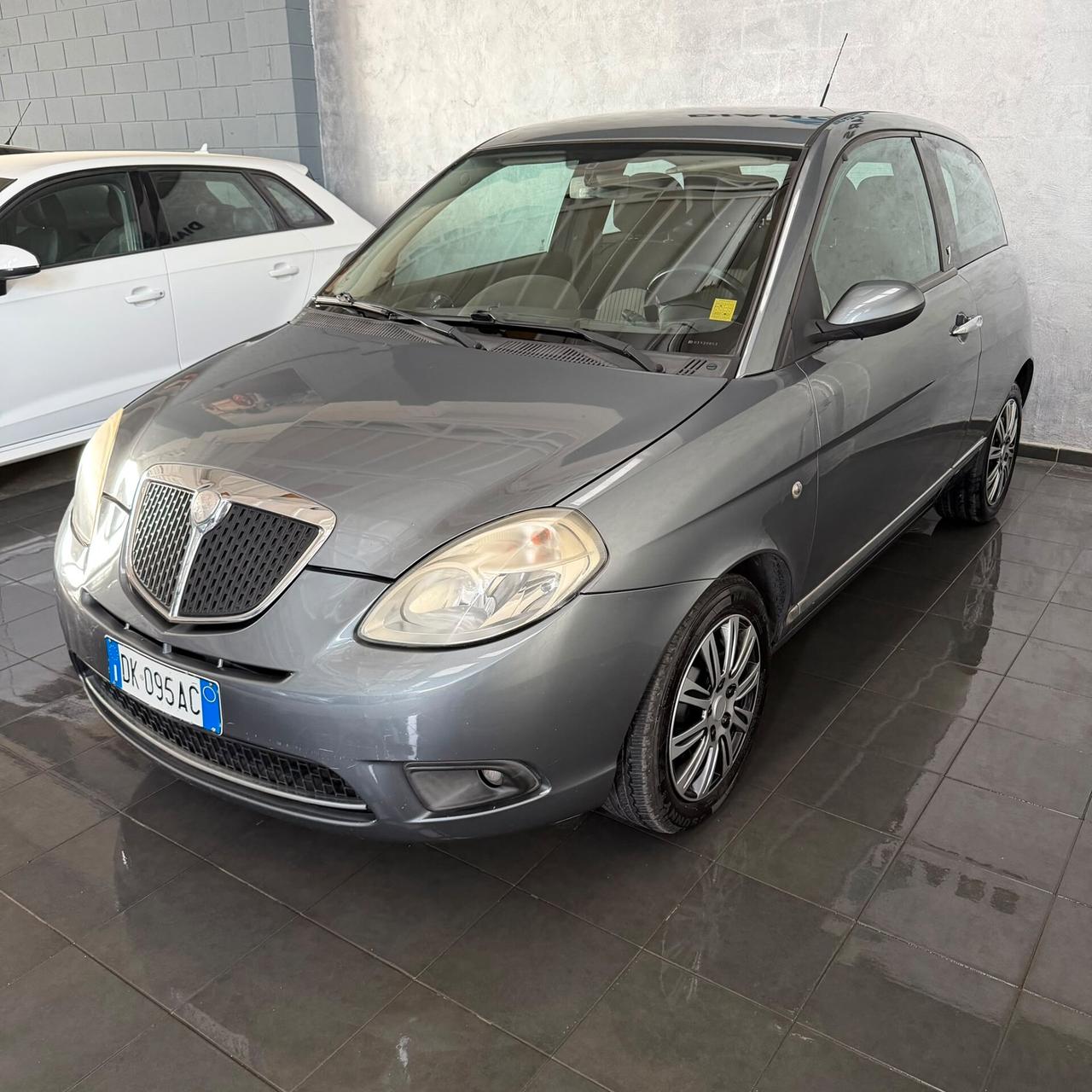 Lancia Ypsilon 1.2 BENZINA