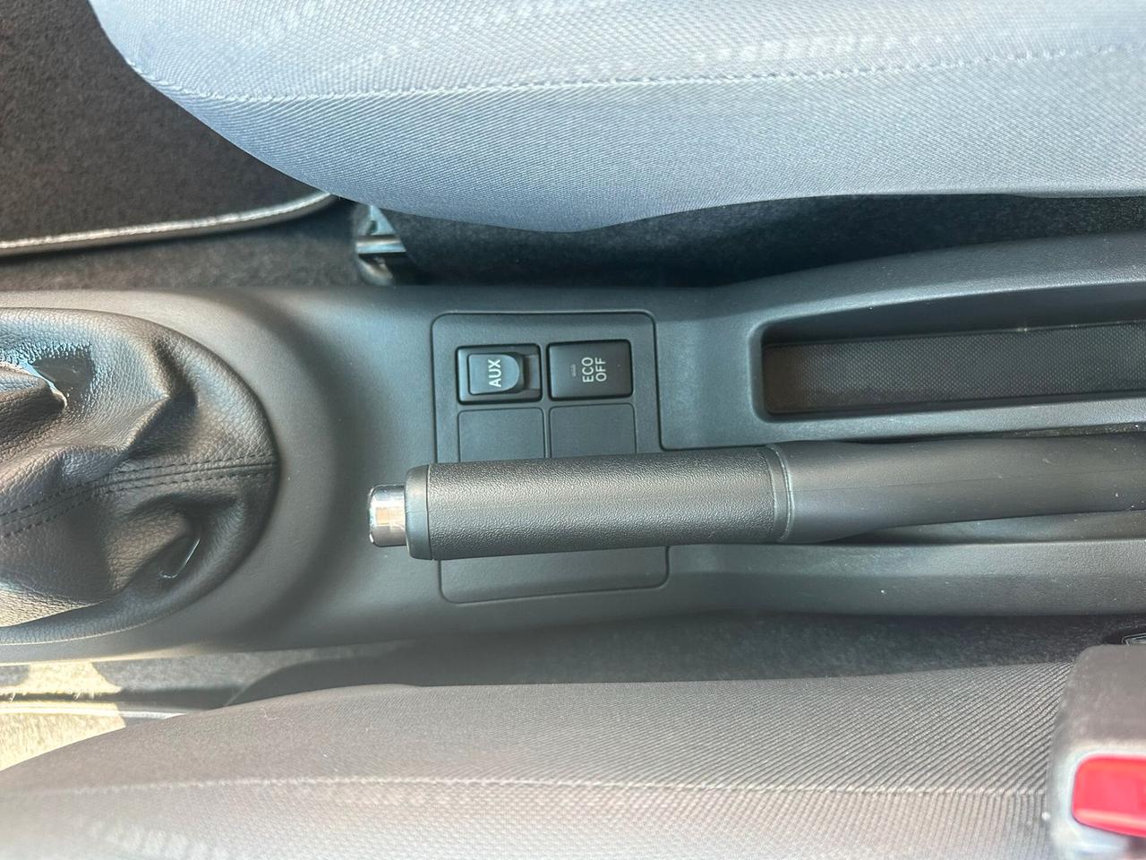 Toyota Yaris 1.3 5 porte Sol