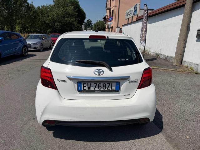 TOYOTA Yaris 1.0 5 porte Lounge