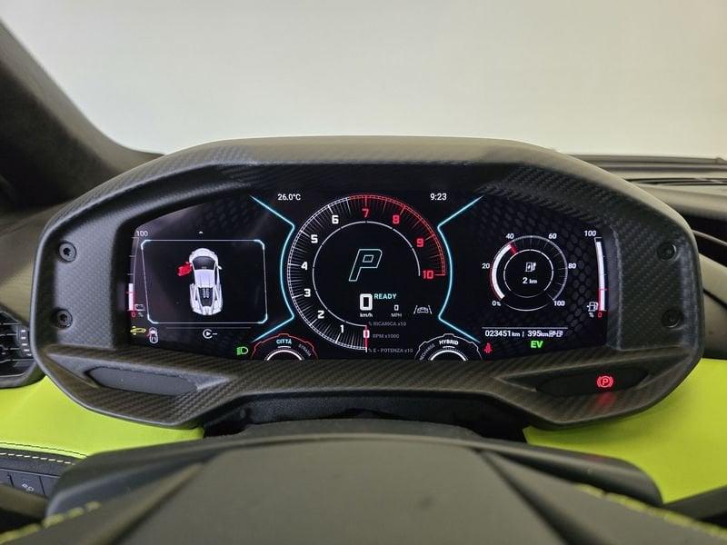 Lamborghini Revuelto Revuelto 6.5 V12