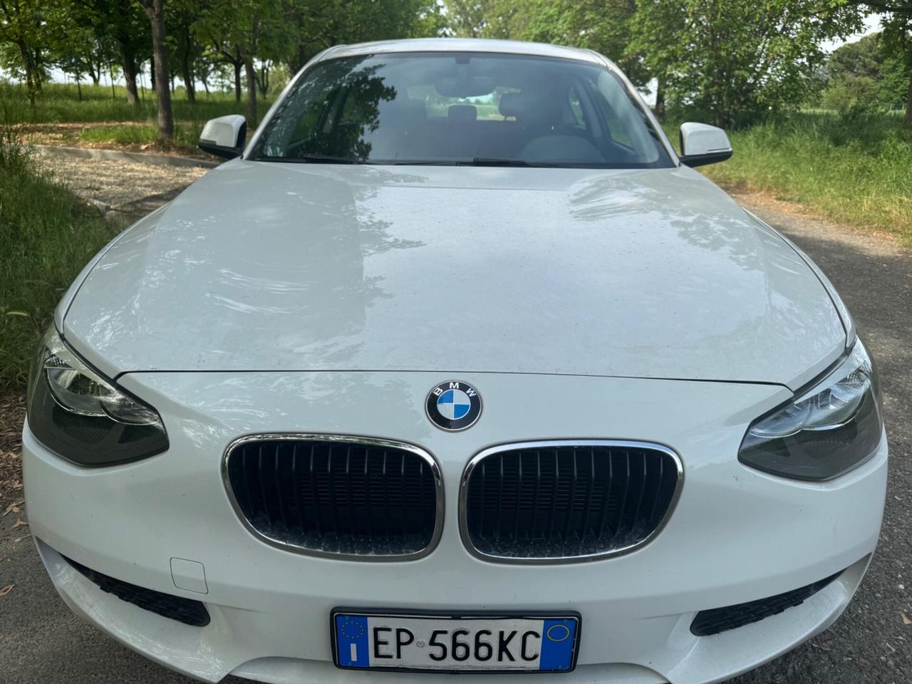 Bmw 114 114i 5p. Unique