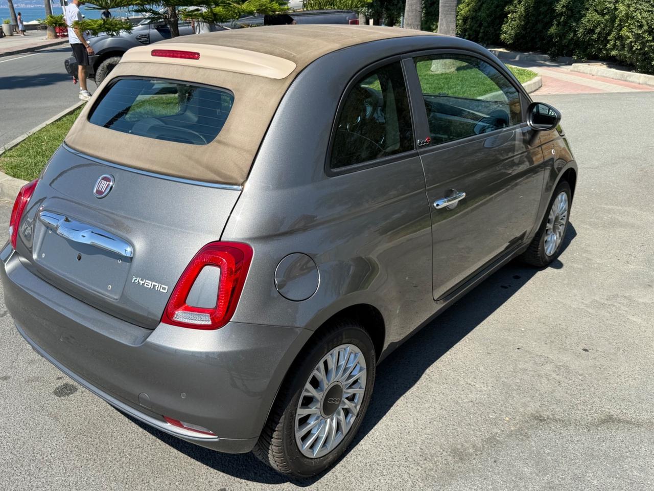 Fiat 500 C 1.0 Hybrid Lounge