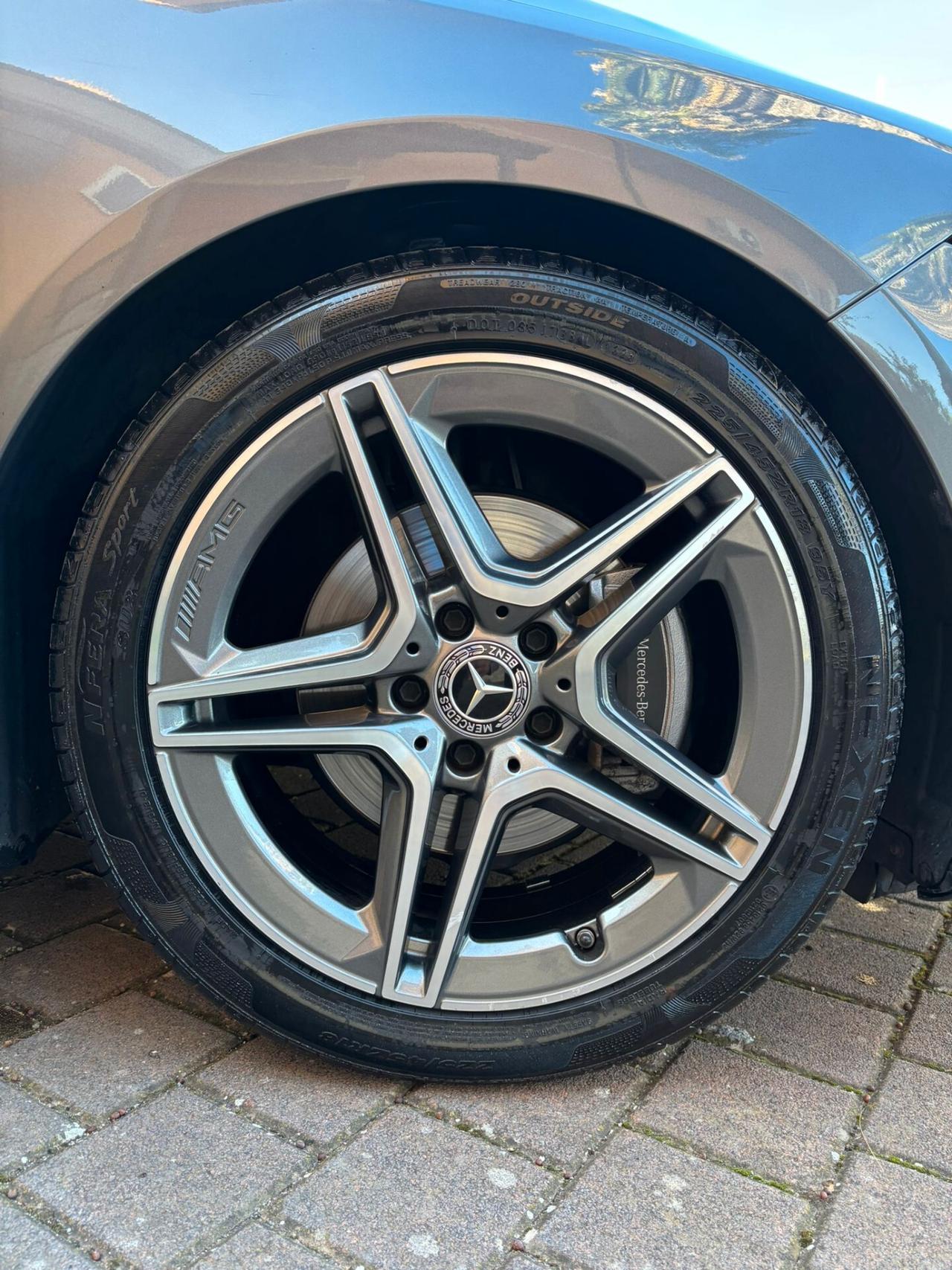 Mercedes-benz A 180 d Automatic AMG Line Premium