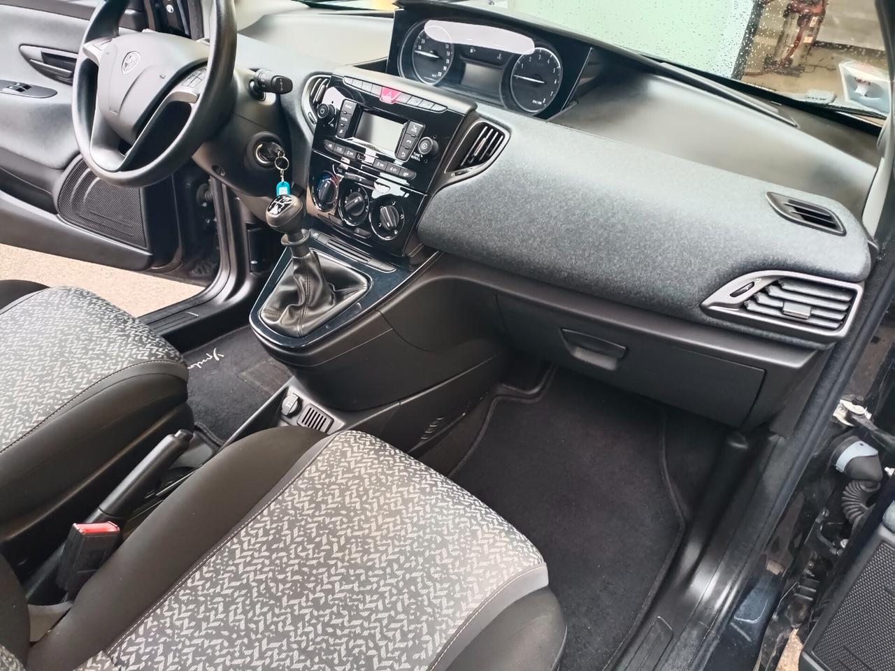 Lancia Ypsilon GPL Platinum