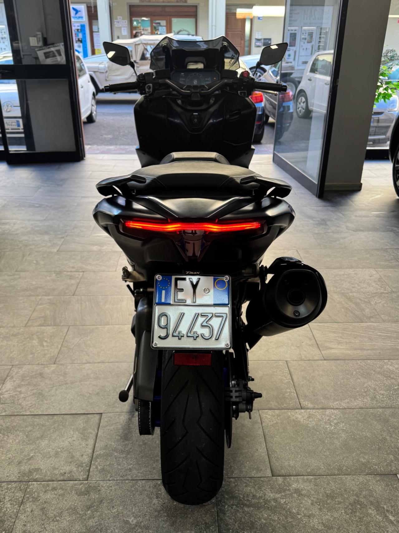 YAMAHA T-MAX 560 2022 FINANZIABILE