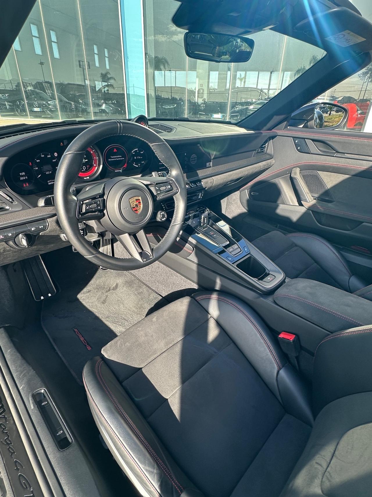 Porsche 992 Targa 3.0 4 GTS possibilità noleggio no scoring
