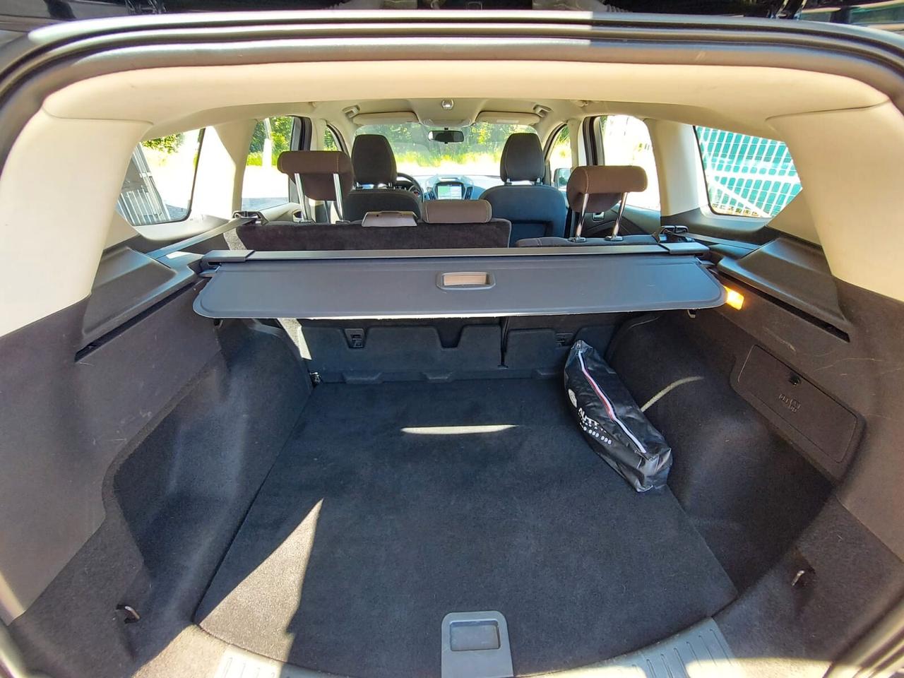 Ford Kuga 2.0 TDCI 120 CV S&S 2WD Powershift Business