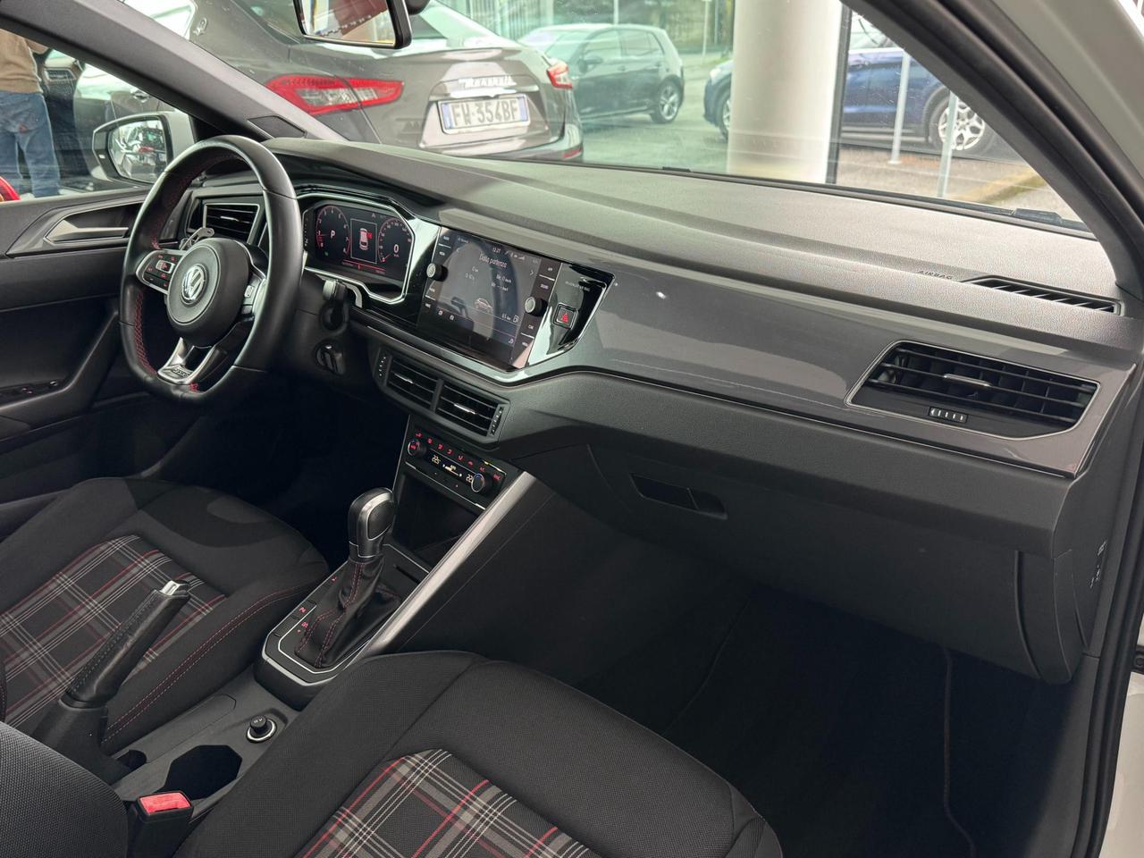 Volkswagen Polo 5 P. 2.0 tsi GTI 200cv dsg Tetto Apribile