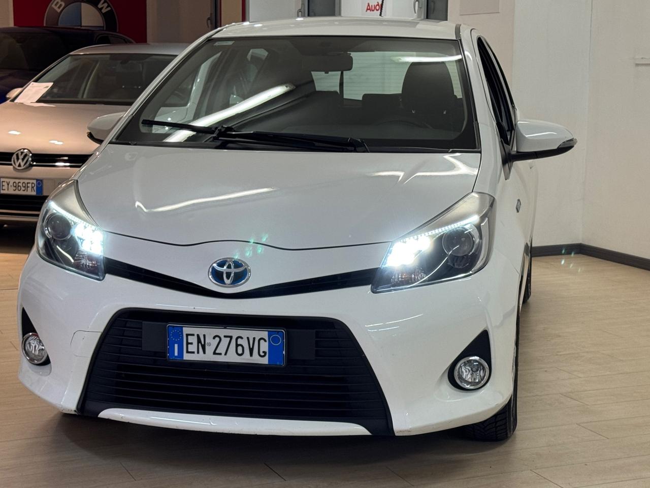 Toyota Yaris 1.5 Hybrid 5 porte Lounge Tagliandi Toy Garantita Permute