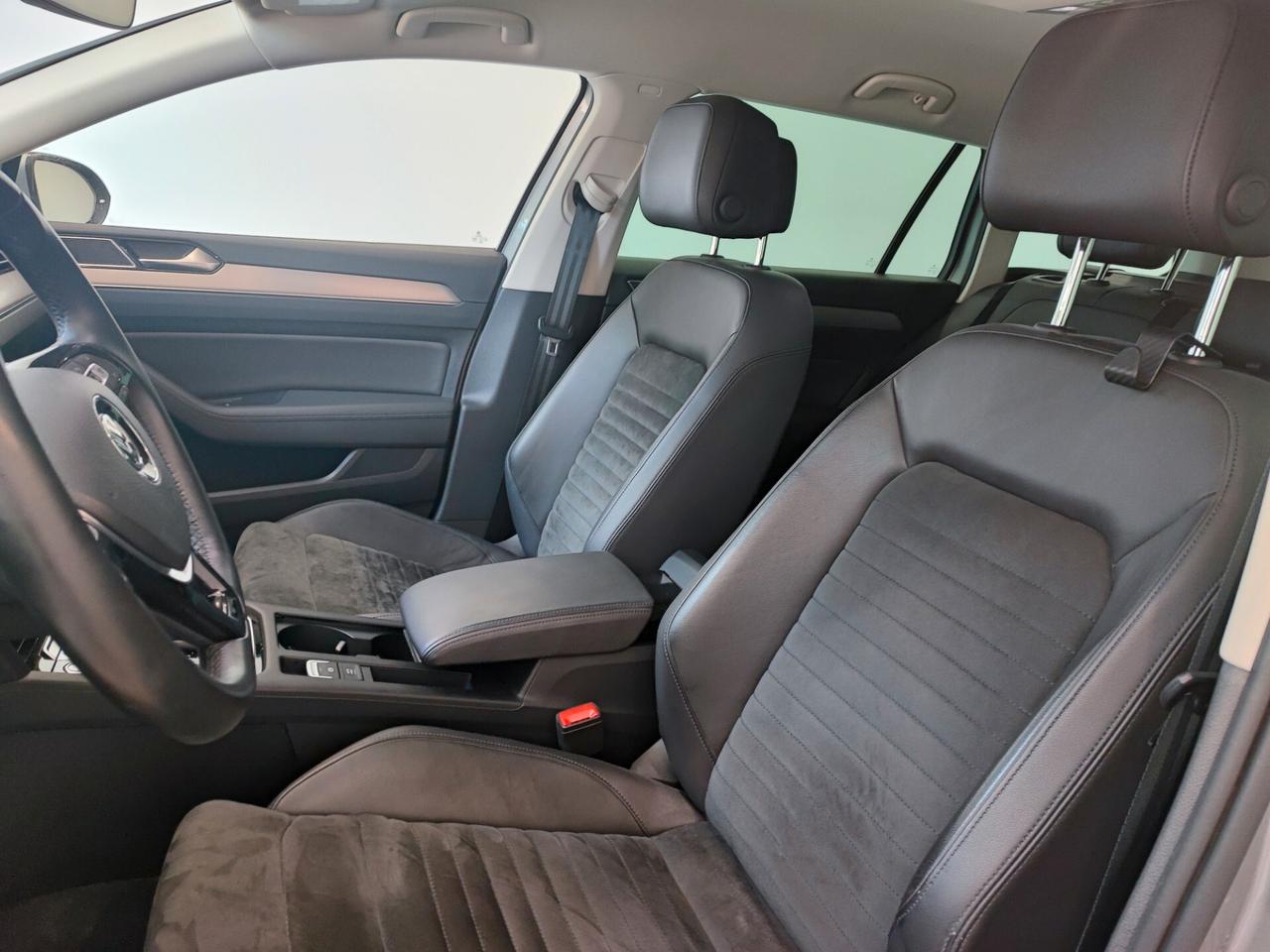 Volkswagen Passat Variant 2.0 TDI DSG Highline BlueMotion Technology