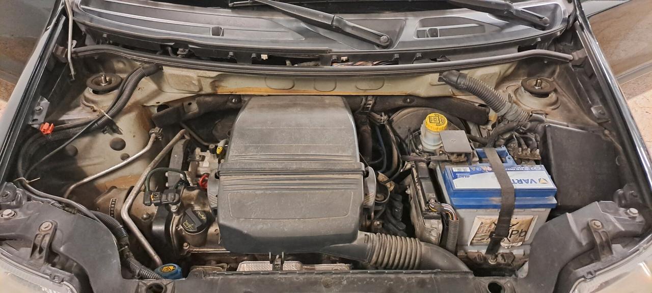 Fiat Panda 1.2 con frizione e cinghia nuovi
