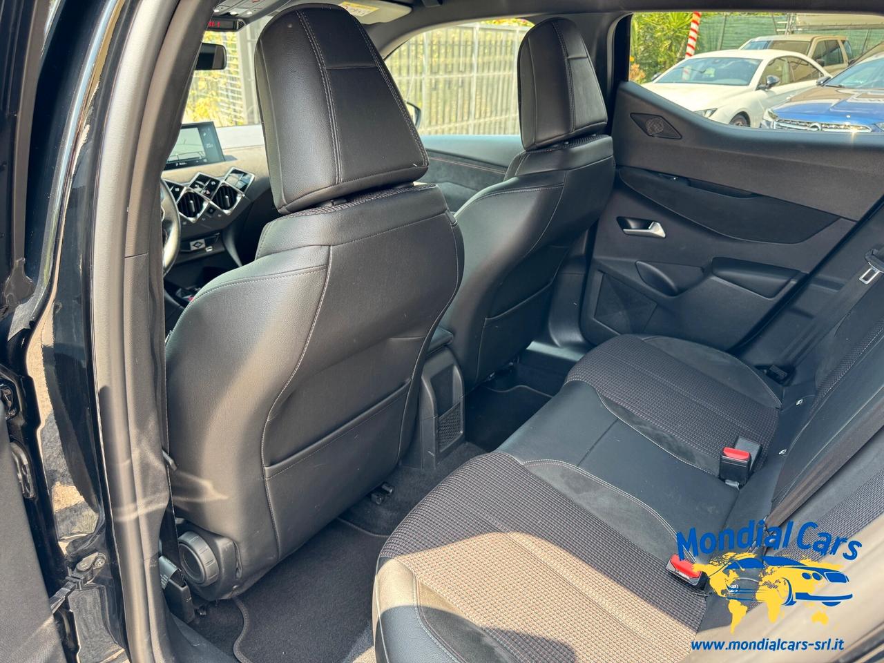 Ds DS3 3 Crossback BlueHDi 130 aut. Performance Line