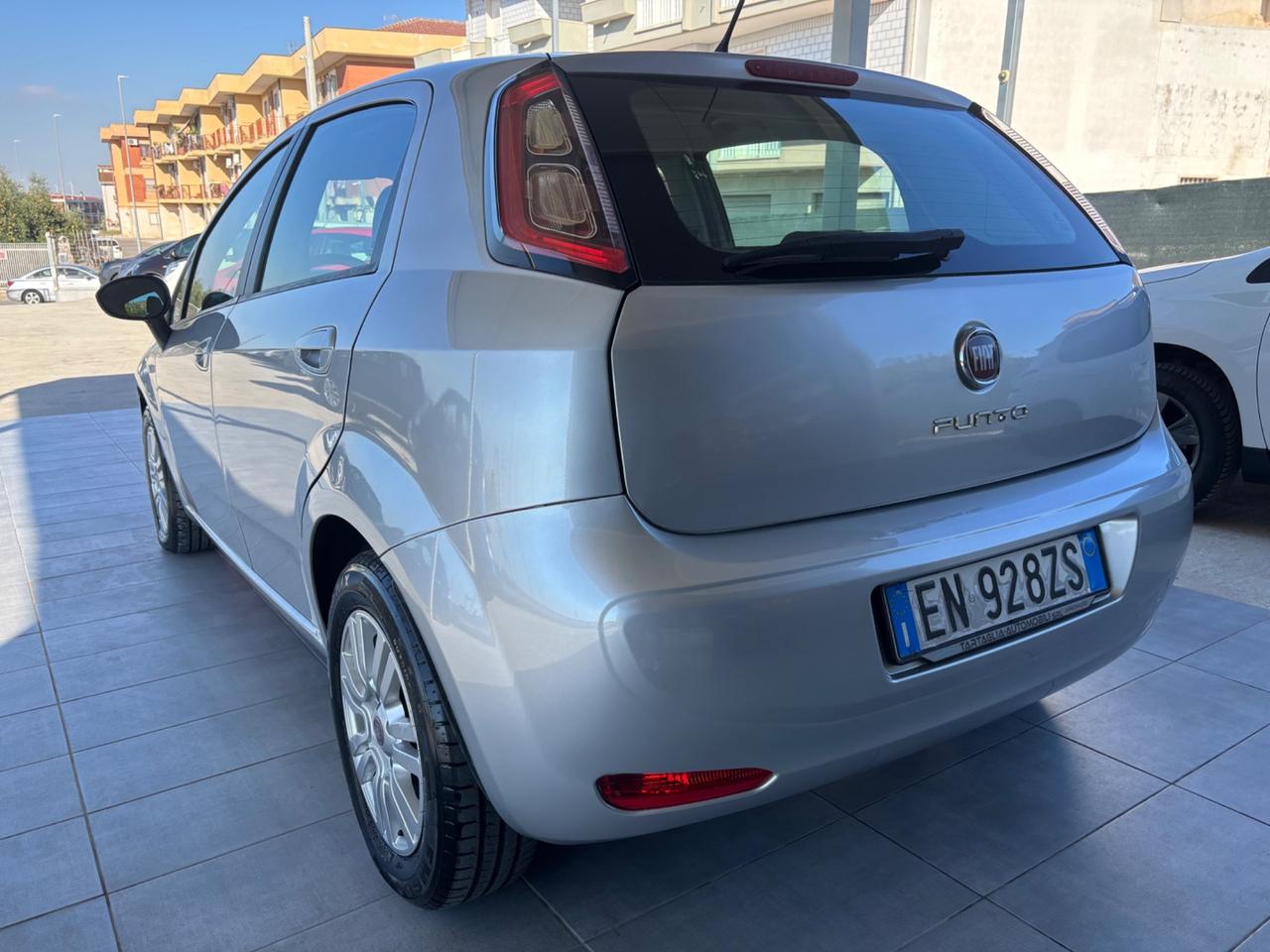 Fiat Punto 1.3 MJT II 75 CV 5 porte Virgin Radio