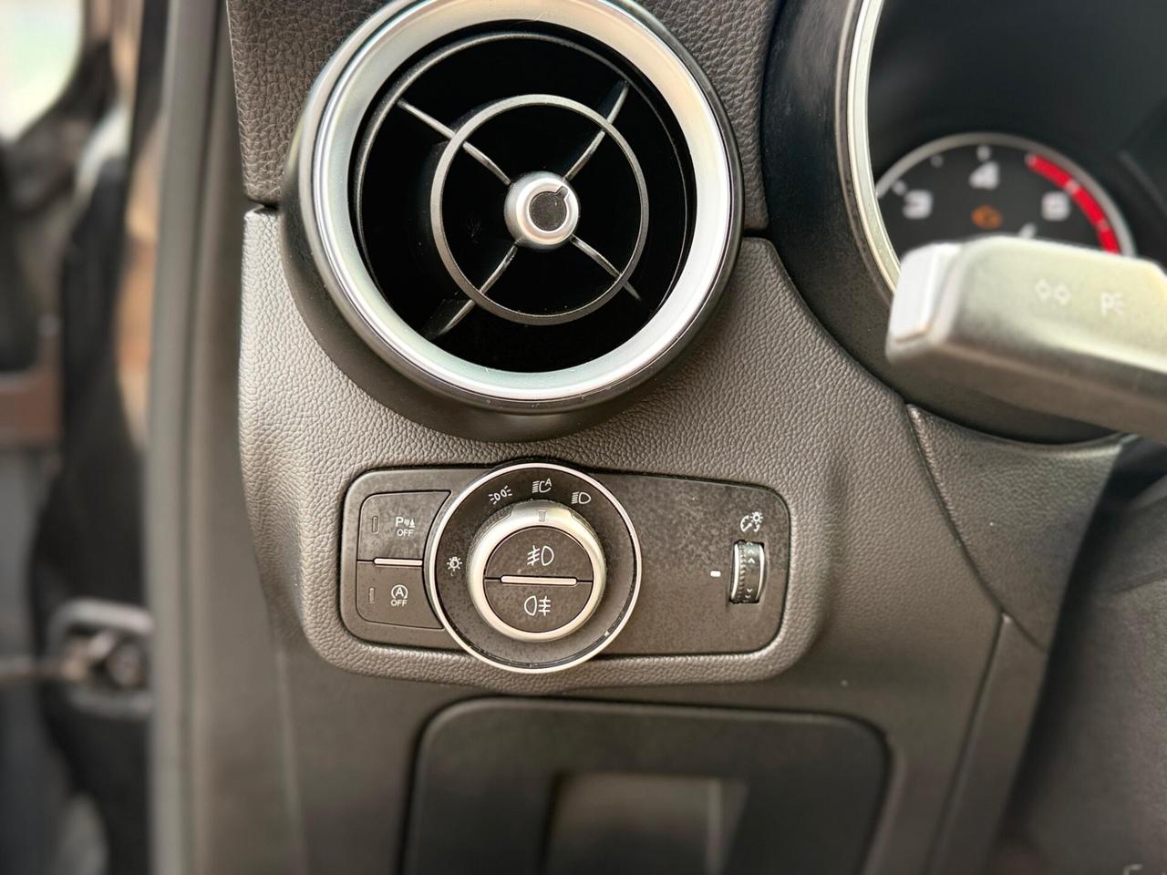 Alfa Romeo Stelvio 2.2 Turbodiesel 180 CV AT8 Q4 Business