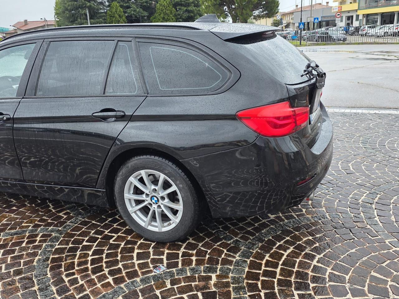 Bmw 318 318d Touring Business Advantage aut.