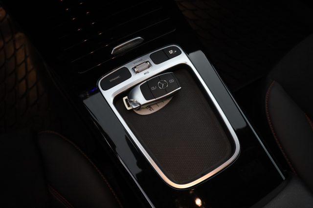 MERCEDES-BENZ A 180 A 180 d Automatic Advanced Plus AMG Line