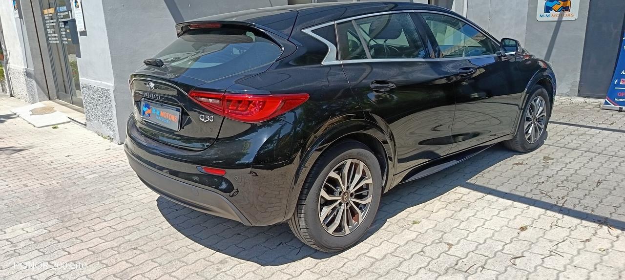 Infiniti Q30 1.5d Business 109cv