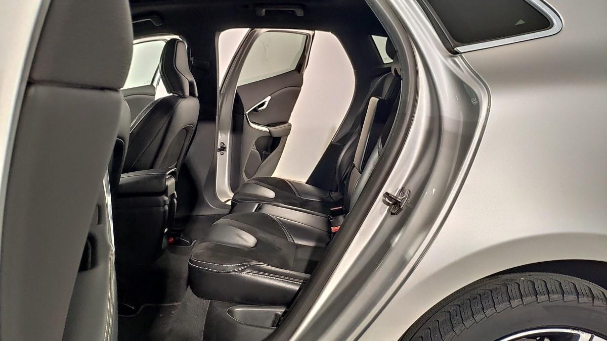 VOLVO V40 T3 Geartronic R-Design