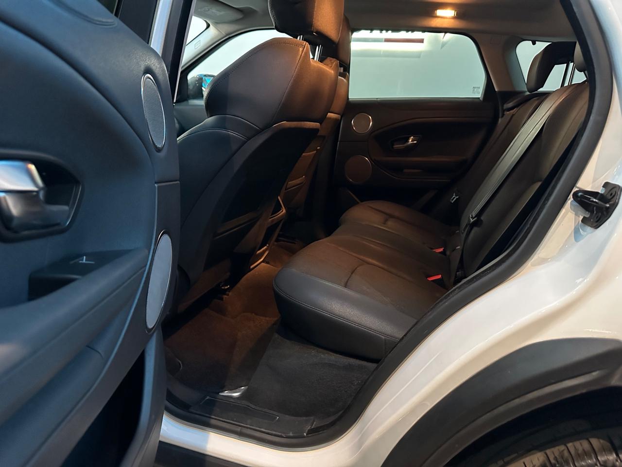 Land Rover Range Evoque 2.0 eD4 5p. Pure