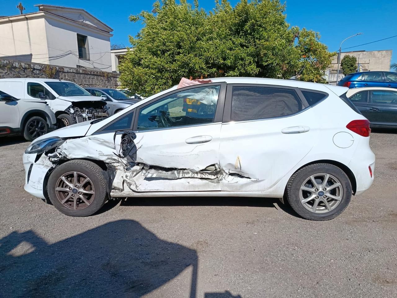 Ford Fiesta 1.1 75 CV 5 porte Connect-2020
