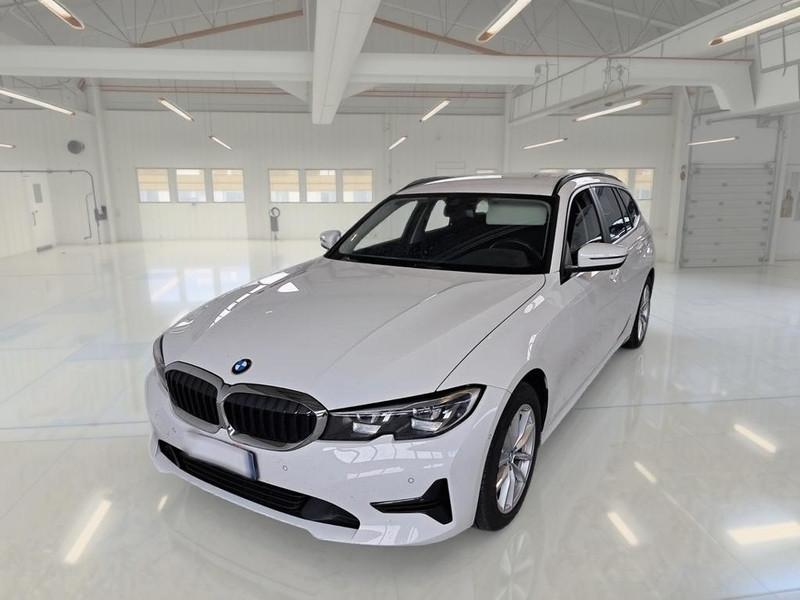 BMW 318 48V BUSINESS ADVANTAGE TOURING AUTO STATION WAGON