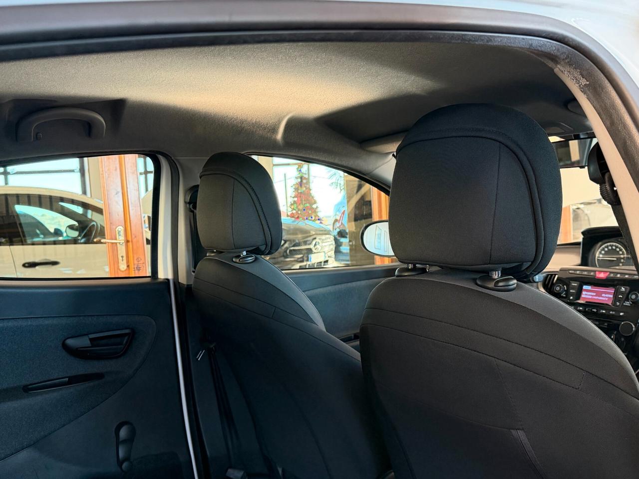 Lancia Ypsilon 1.2 69 cv. ELEFANTINO BLU