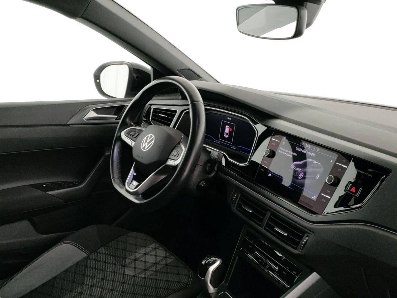 Volkswagen Taigo 1.0 tsi r-line 110cv