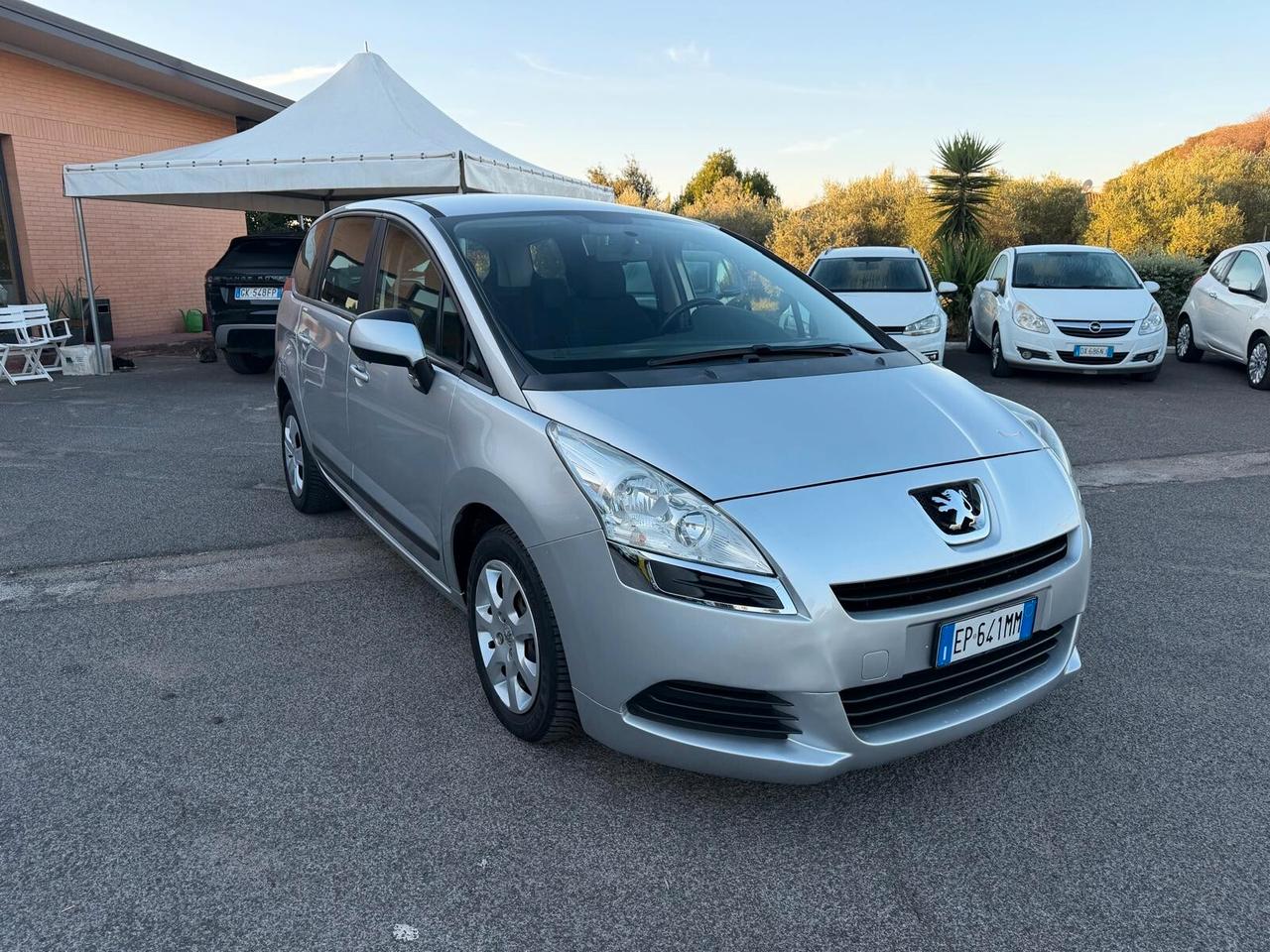 Peugeot 5008 1.6 HDI 115CV ACTIVE 5 POSTI 2013