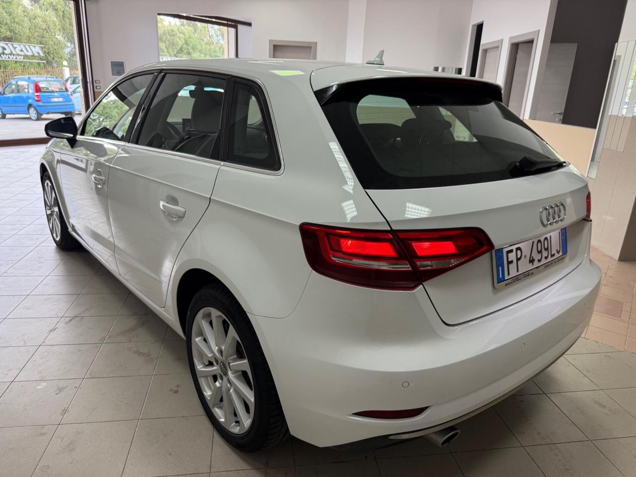 Audi A3 1.6 TDI 116 CV S tronic Sport
