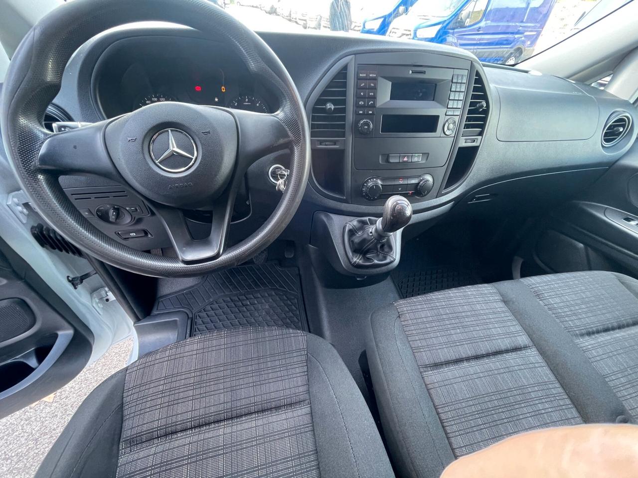 MERCEDES Vito 114 cdi compact fwd my19