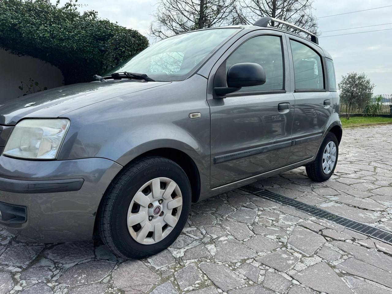 Fiat Panda 1.2 Emotion neopatentato (grandinata)