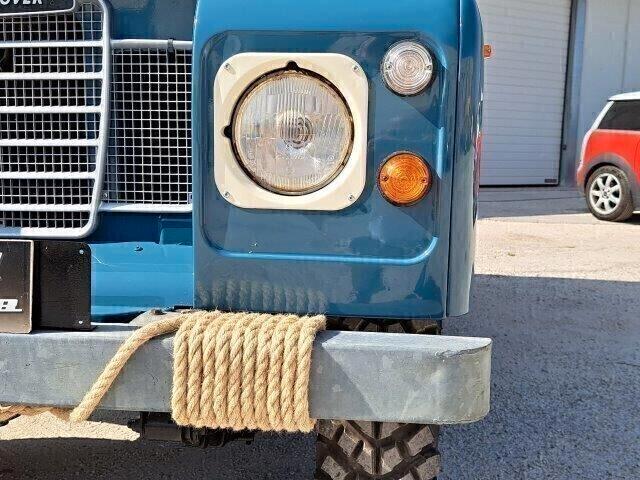 Land Rover Defender 88 2.3 d 3°s. safari 4x4 1974