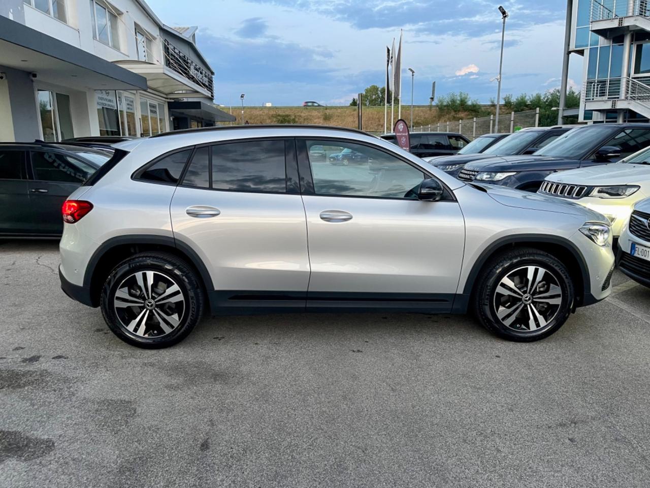 Mercedes-benz GLA 250 GLA 250 e Plug-in hybrid Automatic Premium