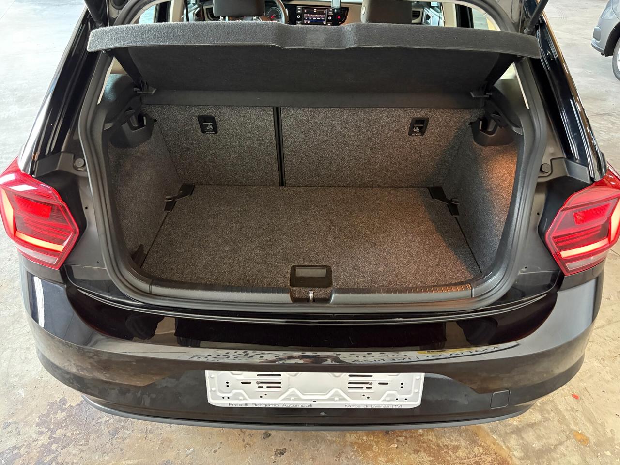 Volkswagen Polo 5 Porte 1.0 NEOPATENTATI Unico Proprietario
