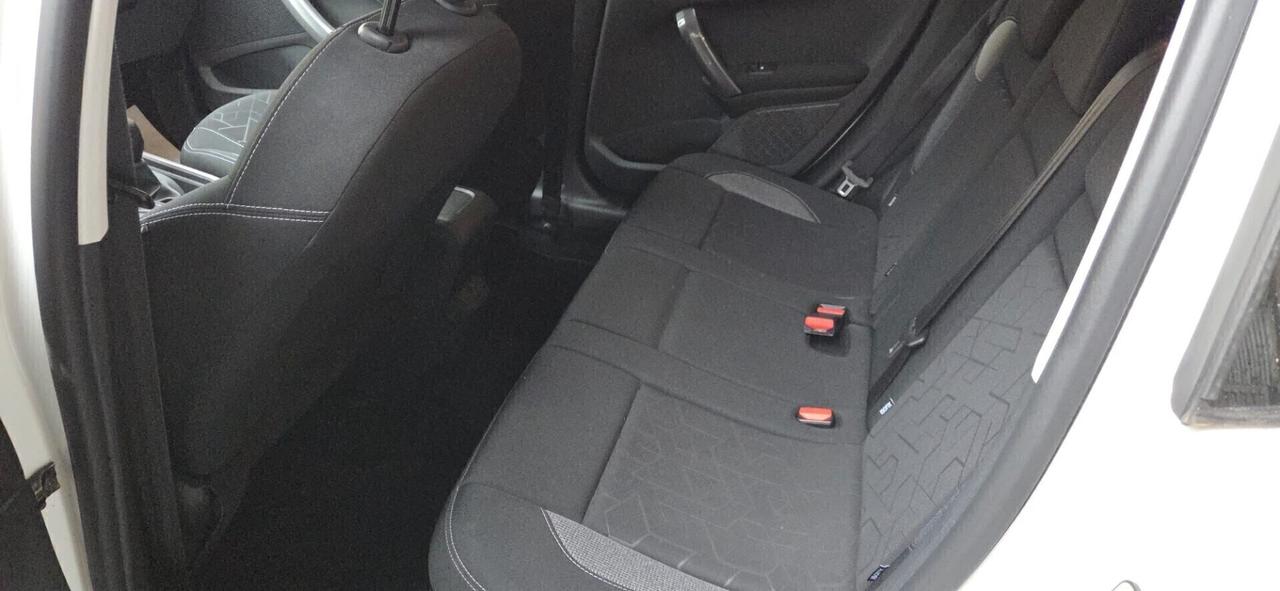 Peugeot 2008 PureTech 82 S&S Allure