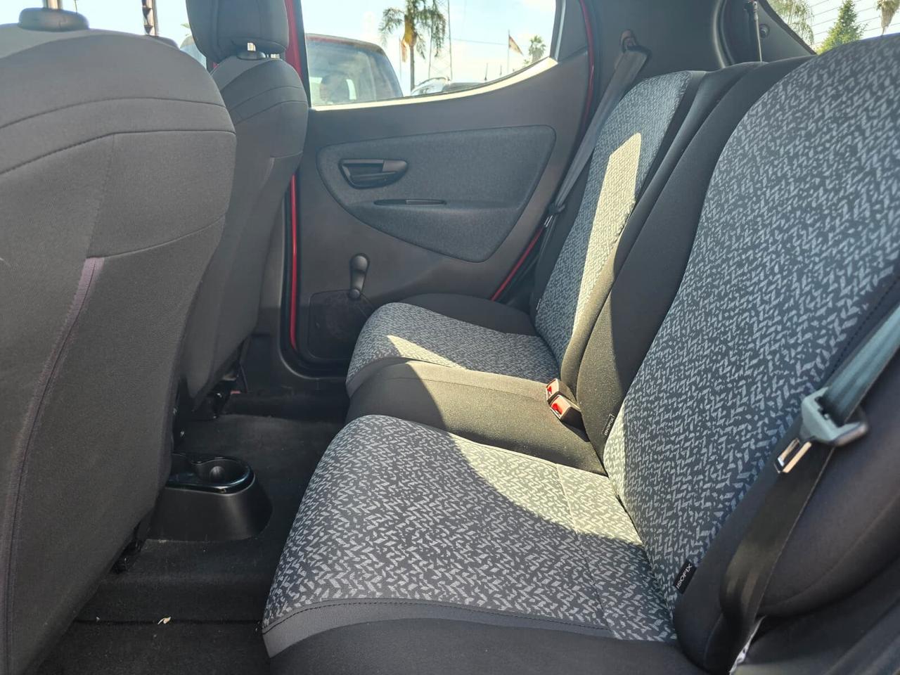Lancia Ypsilon 1.0 FireFly 5 porte S&S Hybrid Ecochic