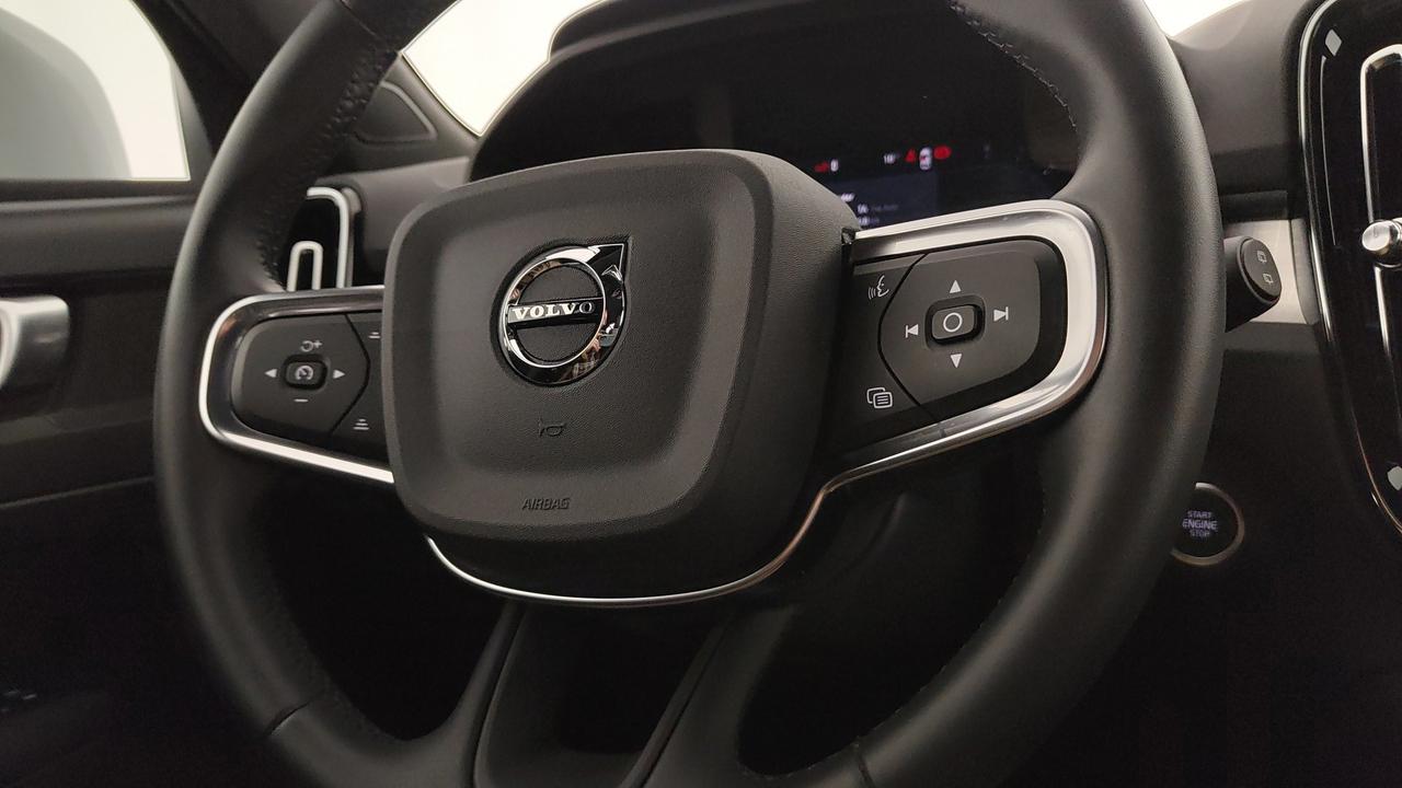 VOLVO XC40 2.0 b3 Core auto