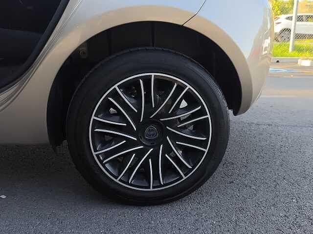 Lancia Ypsilon 1.0 FireFly 5 porte S&S Hybrid GOLD