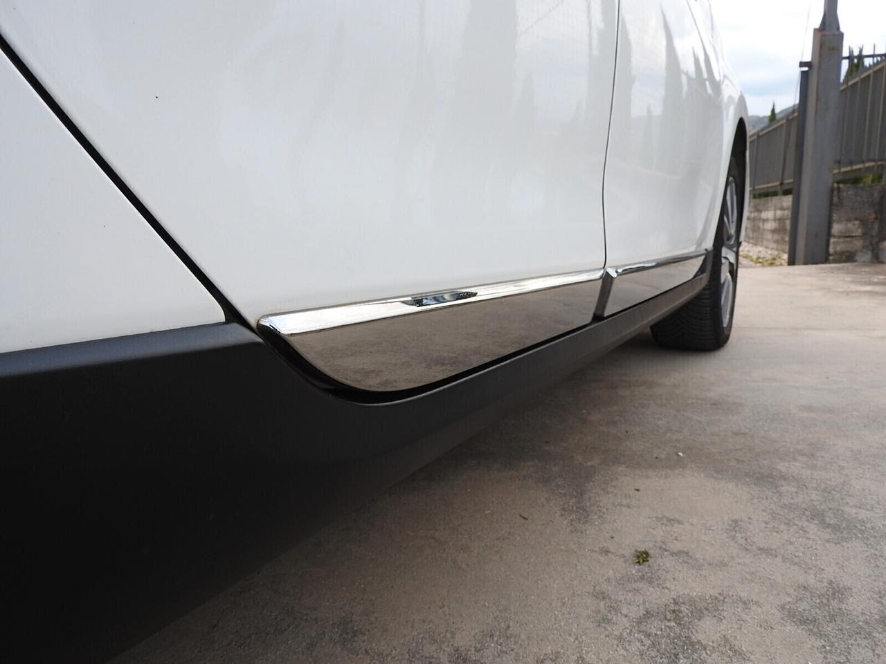 Peugeot 2008 1.6 e-HDi 92 CV NEOP. NAVI