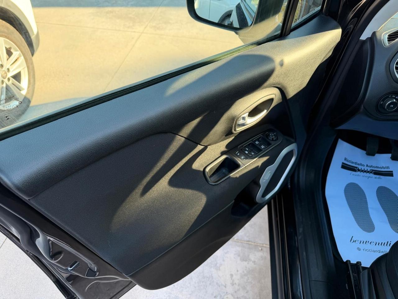 Jeep Renegade 1.6 Mjt 95Cv Sport – neopatentati