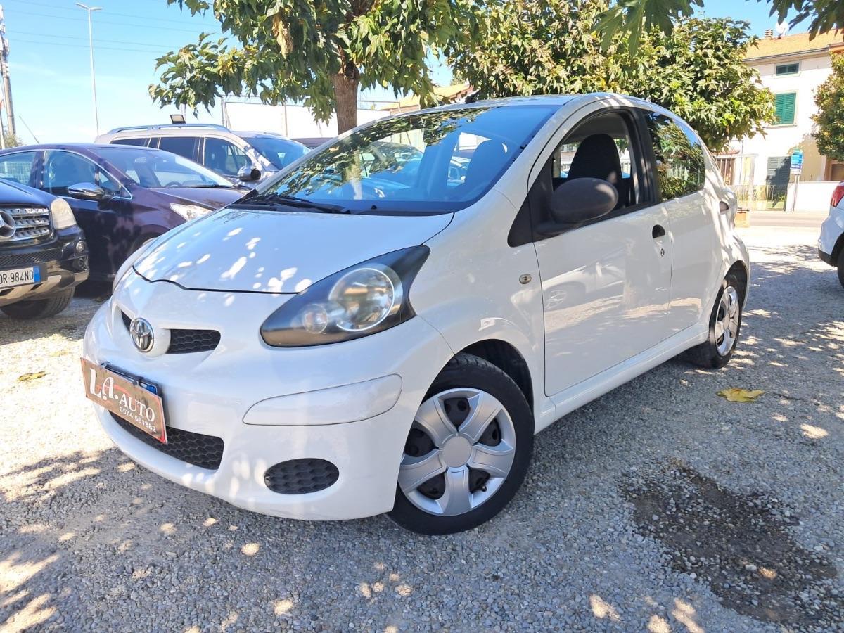 TOYOTA - Aygo 5p 1.0 Sol Red Edition