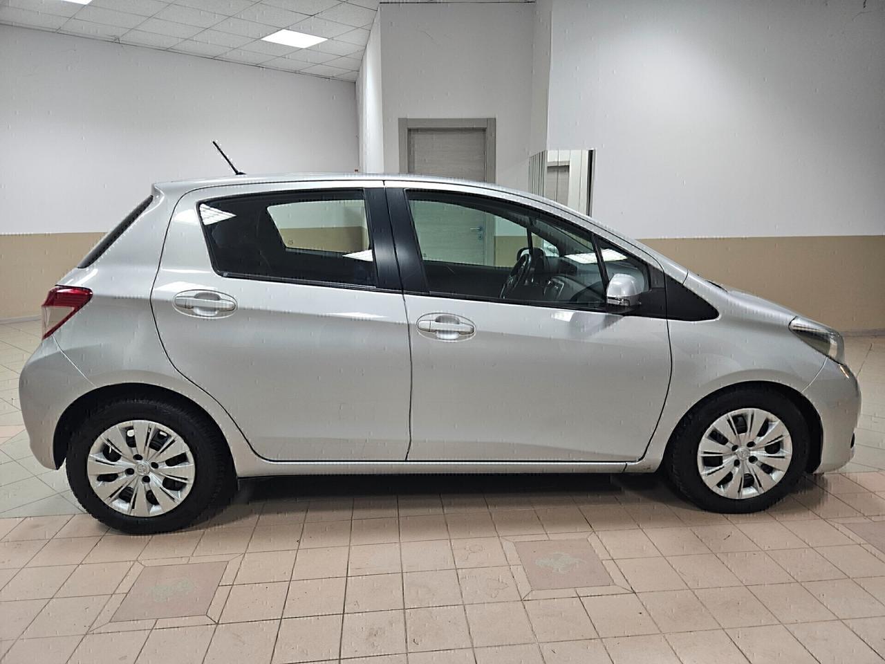 Toyota Yaris 1.4 D-4D 5 porte Lounge