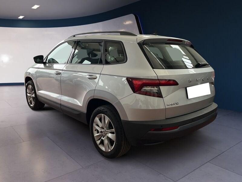 Skoda Karoq 2017 1.0 tsi Executive 110cv