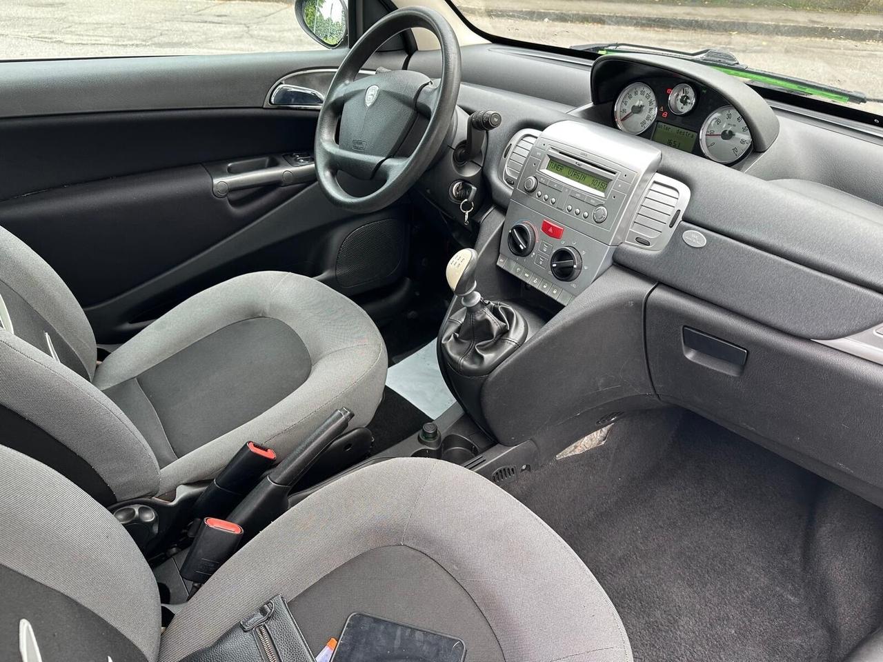 Lancia Ypsilon 1.2 Argento