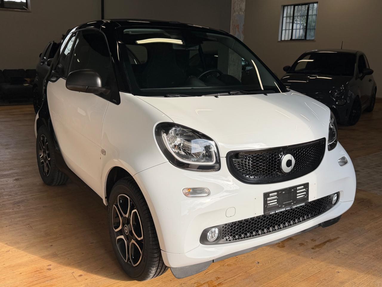Smart ForTwo CABRIO 1.0 71CV PASSION TWINAMIC LED UNIPRO